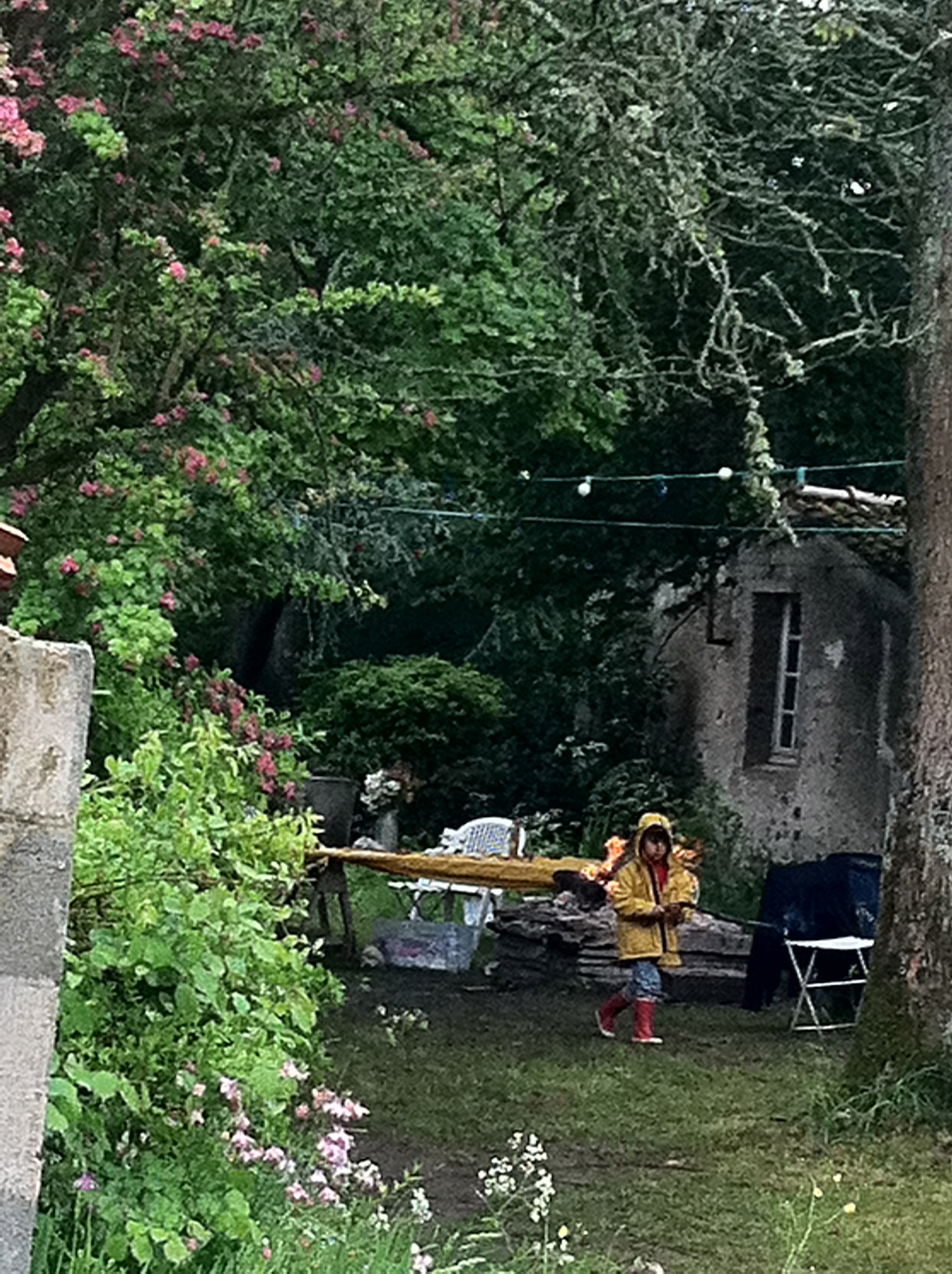 フランスの田舎の子どもたち 子どもと一緒にバイリンガル